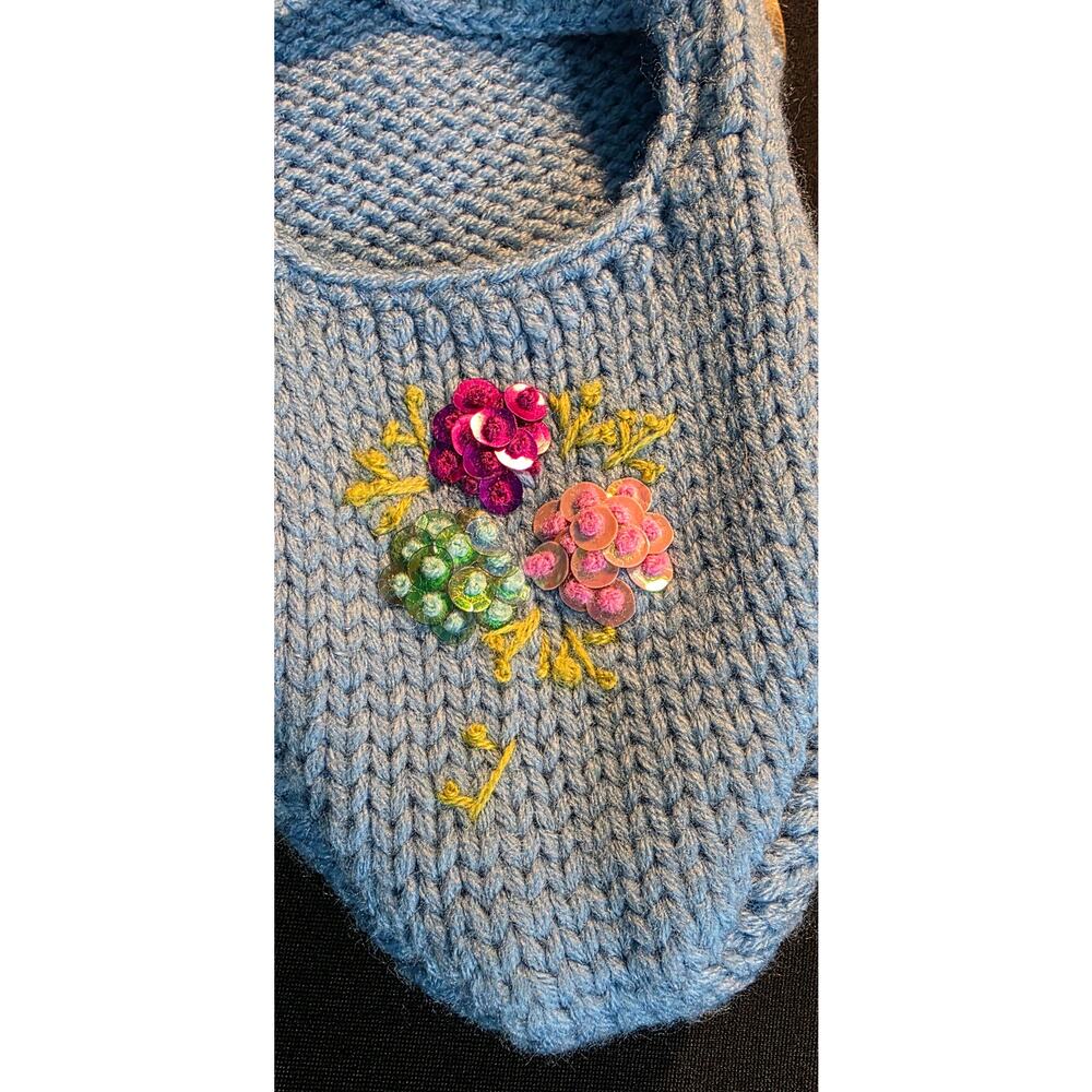 Crocheted Slipper Socks Blue sequined flowers wooden button by Footprintz NWT - Picture 3 of 4